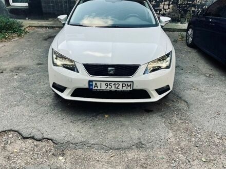 Белый Сеат Леон, объемом двигателя 1.6 л и пробегом 306 тыс. км за 8500 $, фото 1 на Automoto.ua