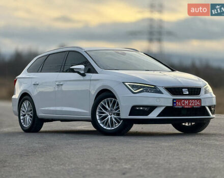 Білий Сеат Leon, об'ємом двигуна 1.5 л та пробігом 150 тис. км за 15000 $, фото 1 на Automoto.ua