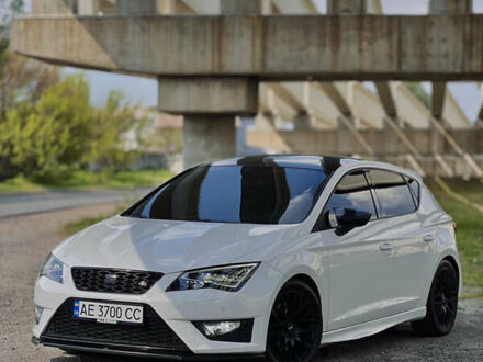 Сеат Leon 2016 у Дніпро (Дніпропетровську) на Automoto.ua Білий Сеат Leon, об'ємом двигуна 1.8 л та пробігом 138 тис. км за 14299 $, фото 1 на Automoto.ua