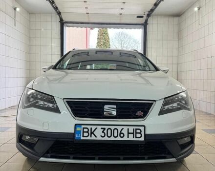 Белый Сеат Леон, объемом двигателя 1.97 л и пробегом 211 тыс. км за 13700 $, фото 1 на Automoto.ua