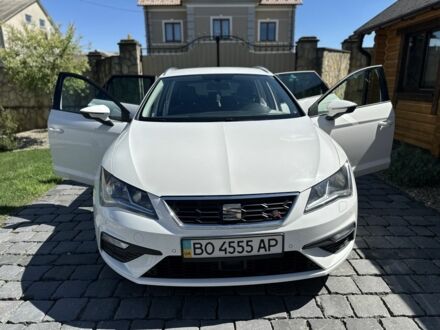 Білий Сеат Leon, об'ємом двигуна 2 л та пробігом 242 тис. км за 15500 $, фото 1 на Automoto.ua