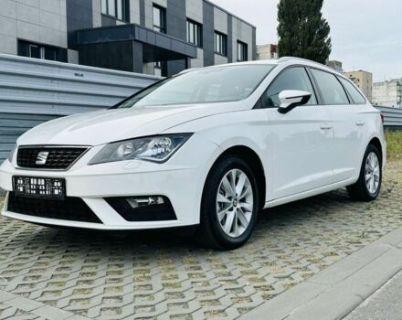 Белый Сеат Леон, объемом двигателя 1.6 л и пробегом 132 тыс. км за 12500 $, фото 1 на Automoto.ua