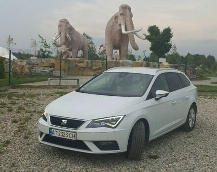 Белый Сеат Леон, объемом двигателя 1.6 л и пробегом 239 тыс. км за 14200 $, фото 1 на Automoto.ua