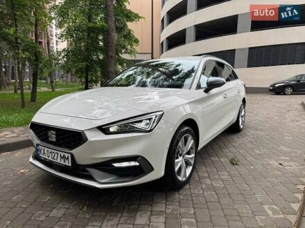 Сеат Leon 2024 у Києві на Automoto.ua Білий Сеат Leon, об'ємом двигуна 1.5 л та пробігом 8 тис. км за 30700 $, фото 1 на Automoto.ua