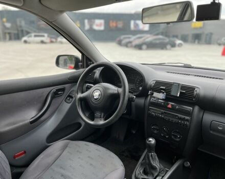 Чорний Сеат Leon, об'ємом двигуна 1.4 л та пробігом 354 тис. км за 3100 $, фото 4 на Automoto.ua