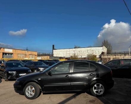 Черный Сеат Леон, объемом двигателя 1.8 л и пробегом 270 тыс. км за 3140 $, фото 1 на Automoto.ua