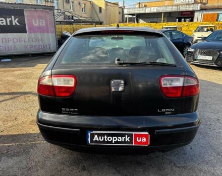 Черный Сеат Леон, объемом двигателя 1.8 л и пробегом 270 тыс. км за 3140 $, фото 3 на Automoto.ua
