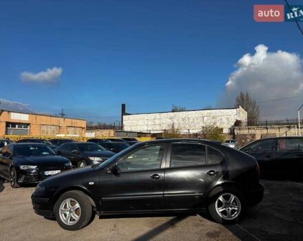 Черный Сеат Леон, объемом двигателя 1.8 л и пробегом 270 тыс. км за 3190 $, фото 1 на Automoto.ua