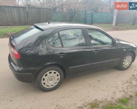 Черный Сеат Леон, объемом двигателя 1.6 л и пробегом 403 тыс. км за 2900 $, фото 3 на Automoto.ua