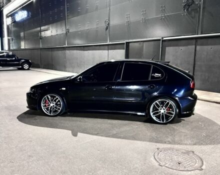 Черный Сеат Леон, объемом двигателя 1.8 л и пробегом 180 тыс. км за 6500 $, фото 1 на Automoto.ua