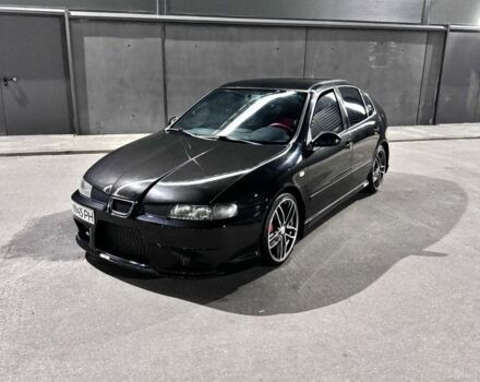 Черный Сеат Леон, объемом двигателя 1.8 л и пробегом 180 тыс. км за 6500 $, фото 4 на Automoto.ua