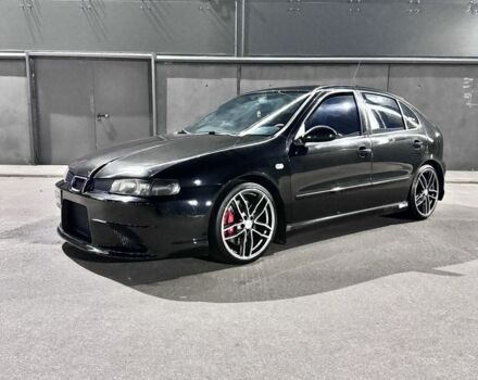 Черный Сеат Леон, объемом двигателя 1.8 л и пробегом 180 тыс. км за 6500 $, фото 2 на Automoto.ua