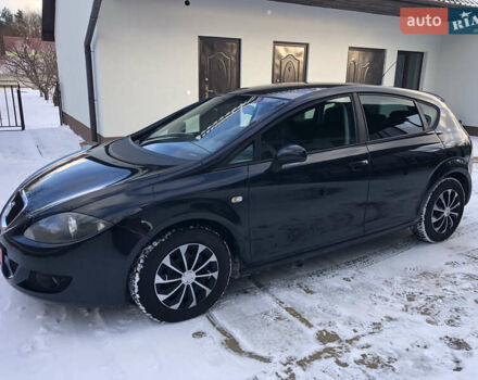 Черный Сеат Леон, объемом двигателя 1.6 л и пробегом 197 тыс. км за 5200 $, фото 3 на Automoto.ua