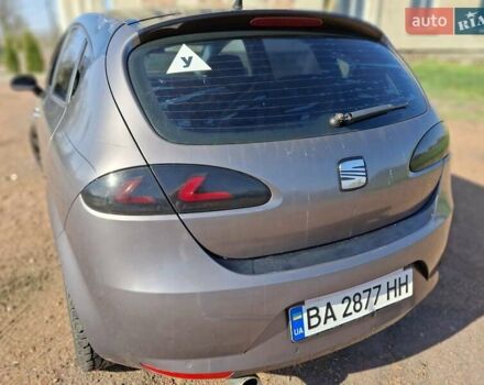 Чорний Сеат Leon, об'ємом двигуна 1.6 л та пробігом 252 тис. км за 4500 $, фото 1 на Automoto.ua