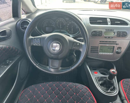 Черный Сеат Леон, объемом двигателя 2 л и пробегом 263 тыс. км за 3499 $, фото 15 на Automoto.ua