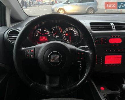 Черный Сеат Леон, объемом двигателя 2 л и пробегом 212 тыс. км за 4600 $, фото 13 на Automoto.ua