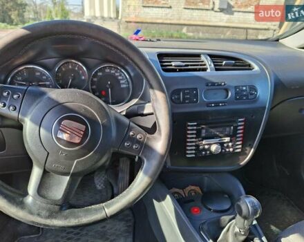 Чорний Сеат Leon, об'ємом двигуна 1.6 л та пробігом 252 тис. км за 4500 $, фото 9 на Automoto.ua