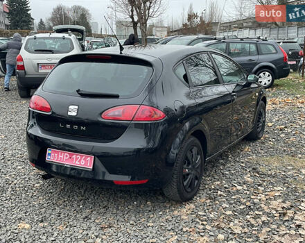 Черный Сеат Леон, объемом двигателя 1.6 л и пробегом 185 тыс. км за 5200 $, фото 3 на Automoto.ua