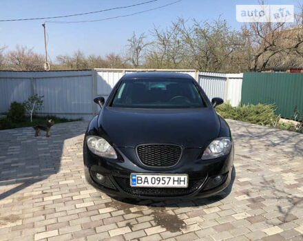 Чорний Сеат Leon, об'ємом двигуна 1.6 л та пробігом 218 тис. км за 5500 $, фото 2 на Automoto.ua