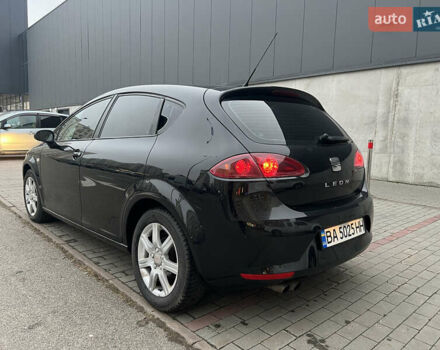 Черный Сеат Леон, объемом двигателя 2 л и пробегом 212 тыс. км за 4600 $, фото 4 на Automoto.ua