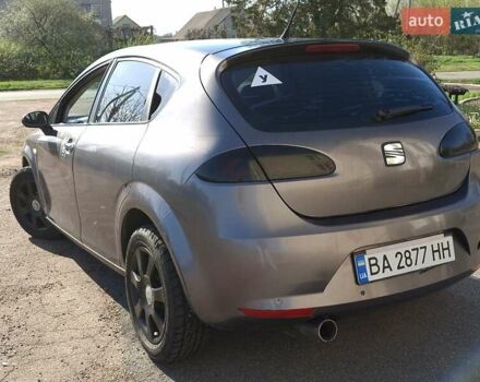 Чорний Сеат Leon, об'ємом двигуна 1.6 л та пробігом 252 тис. км за 4500 $, фото 2 на Automoto.ua