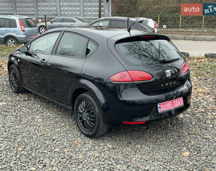 Черный Сеат Леон, объемом двигателя 1.6 л и пробегом 185 тыс. км за 5200 $, фото 5 на Automoto.ua