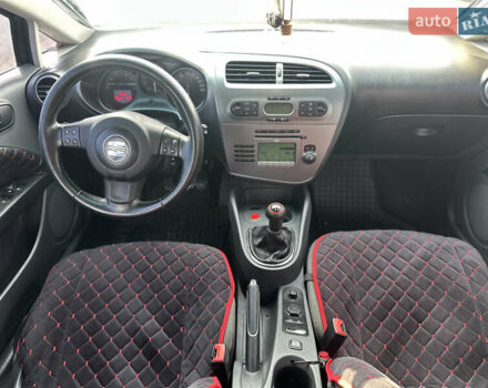 Черный Сеат Леон, объемом двигателя 2 л и пробегом 263 тыс. км за 3499 $, фото 14 на Automoto.ua