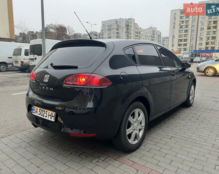 Черный Сеат Леон, объемом двигателя 2 л и пробегом 212 тыс. км за 4600 $, фото 2 на Automoto.ua