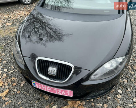 Черный Сеат Леон, объемом двигателя 1.6 л и пробегом 185 тыс. км за 5200 $, фото 8 на Automoto.ua