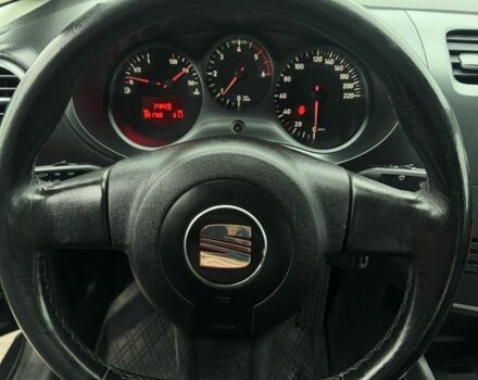 Черный Сеат Леон, объемом двигателя 1.9 л и пробегом 313 тыс. км за 2950 $, фото 8 на Automoto.ua