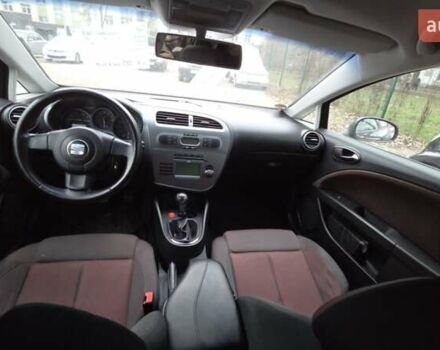 Черный Сеат Леон, объемом двигателя 1.6 л и пробегом 246 тыс. км за 5800 $, фото 11 на Automoto.ua