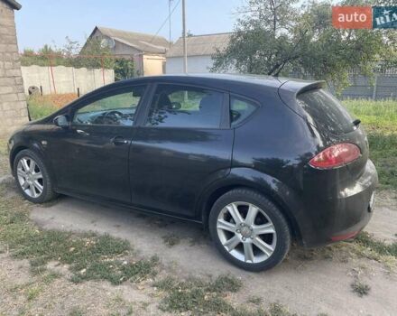 Черный Сеат Леон, объемом двигателя 1.39 л и пробегом 260 тыс. км за 5000 $, фото 2 на Automoto.ua