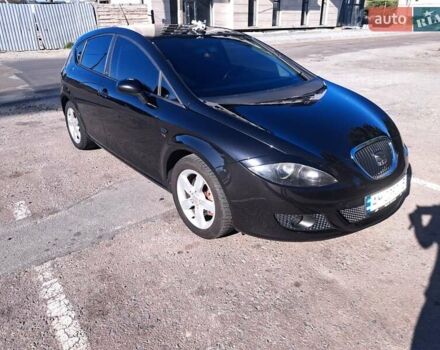 Черный Сеат Леон, объемом двигателя 1.8 л и пробегом 260 тыс. км за 5888 $, фото 2 на Automoto.ua