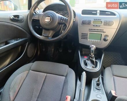 Черный Сеат Леон, объемом двигателя 2 л и пробегом 201 тыс. км за 4700 $, фото 23 на Automoto.ua