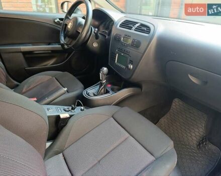 Черный Сеат Леон, объемом двигателя 2 л и пробегом 201 тыс. км за 4700 $, фото 25 на Automoto.ua