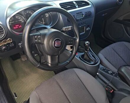 Черный Сеат Леон, объемом двигателя 1.8 л и пробегом 260 тыс. км за 5888 $, фото 6 на Automoto.ua