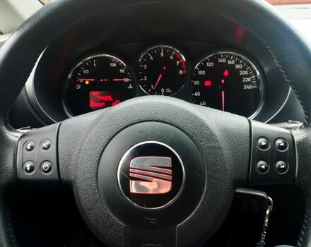 Черный Сеат Леон, объемом двигателя 1.4 л и пробегом 264 тыс. км за 5400 $, фото 5 на Automoto.ua