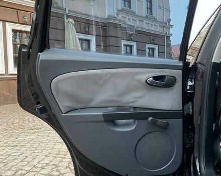 Черный Сеат Леон, объемом двигателя 1.9 л и пробегом 190 тыс. км за 6350 $, фото 7 на Automoto.ua