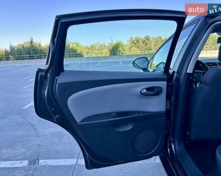 Черный Сеат Леон, объемом двигателя 1.39 л и пробегом 90 тыс. км за 9300 $, фото 11 на Automoto.ua