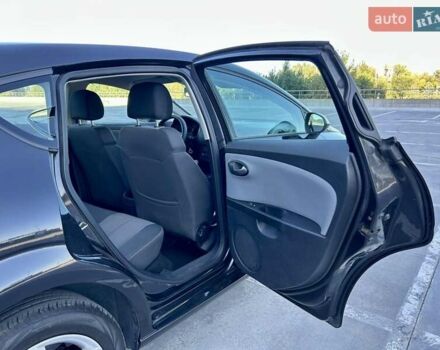 Черный Сеат Леон, объемом двигателя 1.39 л и пробегом 90 тыс. км за 9300 $, фото 19 на Automoto.ua