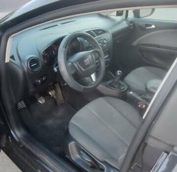 Черный Сеат Леон, объемом двигателя 1.39 л и пробегом 180 тыс. км за 6500 $, фото 21 на Automoto.ua