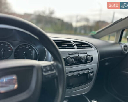 Черный Сеат Леон, объемом двигателя 1.4 л и пробегом 165 тыс. км за 6500 $, фото 34 на Automoto.ua