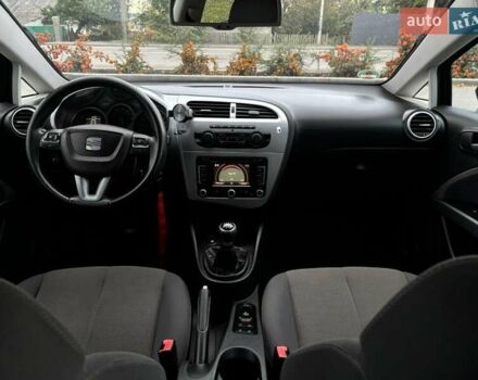 Сеат Леон 2011 в Бородянке на Automoto.ua Черный Сеат Леон, объемом двигателя 1.4 л и пробегом 200 тыс. км за 6999 $, фото 15 на Automoto.ua