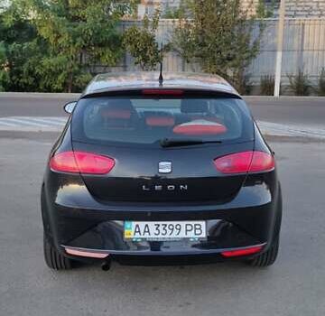 Черный Сеат Леон, объемом двигателя 1.39 л и пробегом 180 тыс. км за 6500 $, фото 8 на Automoto.ua