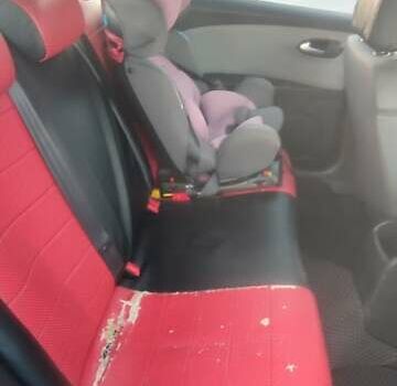 Черный Сеат Леон, объемом двигателя 1.39 л и пробегом 180 тыс. км за 6500 $, фото 12 на Automoto.ua