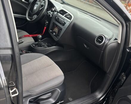 Черный Сеат Леон, объемом двигателя 1.4 л и пробегом 200 тыс. км за 6600 $, фото 12 на Automoto.ua