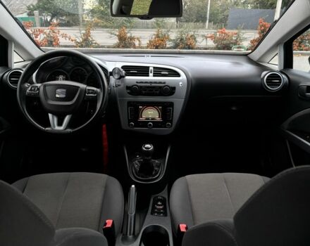 Черный Сеат Леон, объемом двигателя 1.4 л и пробегом 200 тыс. км за 6999 $, фото 7 на Automoto.ua