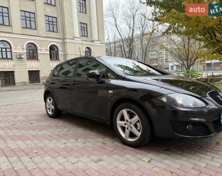 Черный Сеат Леон, объемом двигателя 1.39 л и пробегом 199 тыс. км за 5700 $, фото 2 на Automoto.ua