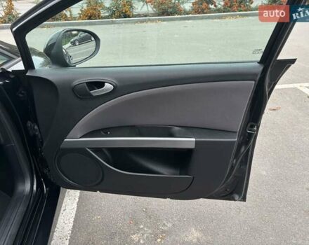 Сеат Леон 2011 в Бородянке на Automoto.ua Черный Сеат Леон, объемом двигателя 1.4 л и пробегом 200 тыс. км за 6999 $, фото 14 на Automoto.ua