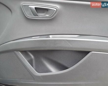 Черный Сеат Леон, объемом двигателя 1.6 л и пробегом 280 тыс. км за 11190 $, фото 4 на Automoto.ua